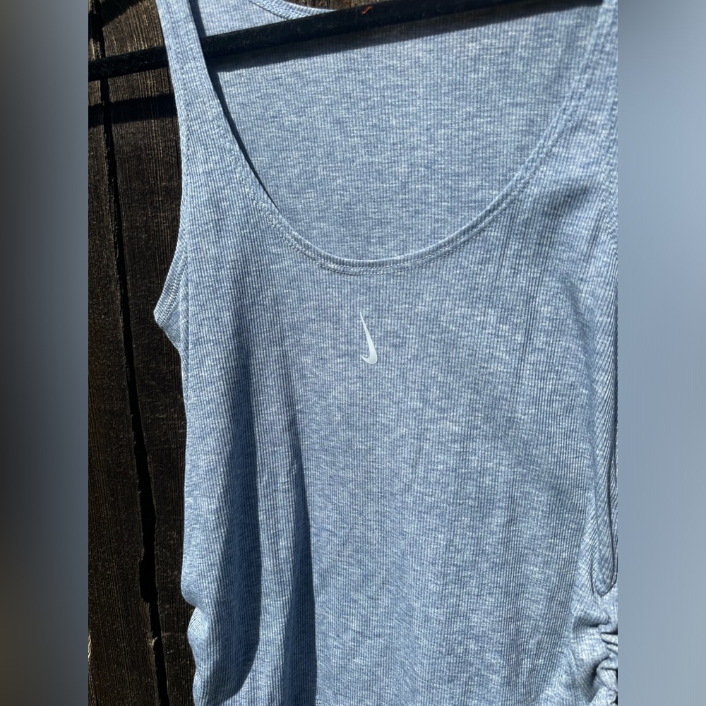 Nike Ruched Ribbed Exercise Running Tank Top - Picture 13 of 16